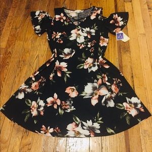 Medium Black Dress with Flowers by Misia